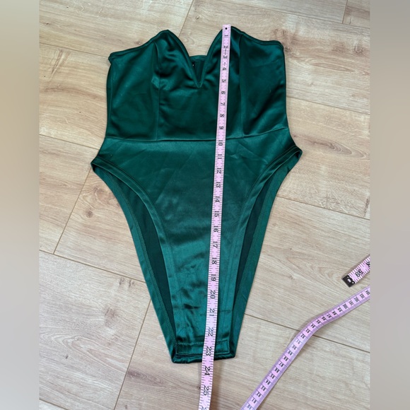 Emerald Green Strapless Bodysuit - Picture 5 of 8